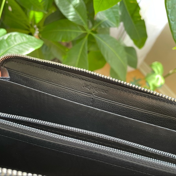 YSL Wallet - Picture 9 of 9